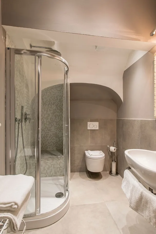 Classic, Double Bed, External Bathroom، Badia Fiorentina 4/4
