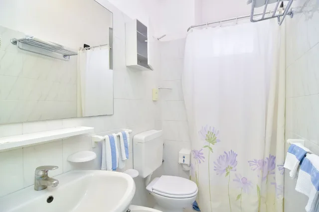 غرفة قياسية بسريرين منفصلين بشرفة، Hotel Terme Oriente – Beach & SPA 10/10