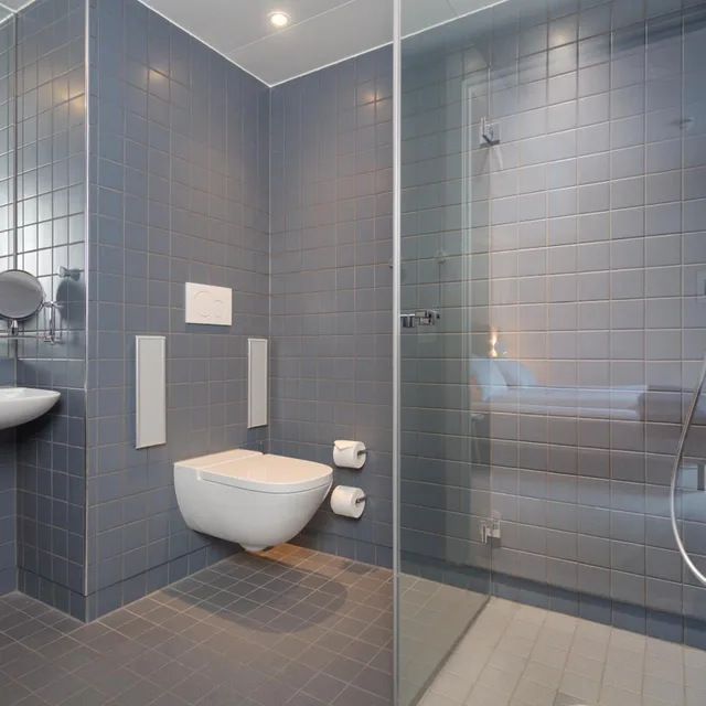 جناح جونيور بسرير كوين مع أريكة، ZANDER K HOTEL 5/5