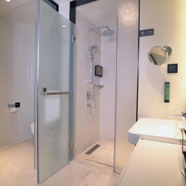 غرفة قياسية بسرير كينج، Hampton Inn Guangzhou China 10/10