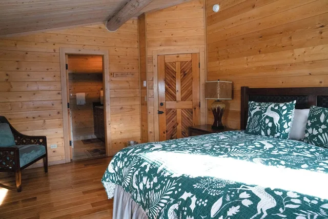 4 Bedrooms, Mountain, Cabin, 2 King Beds, 3 Bunk Beds، Osprey At Beaver Creek Rock Resort 4/5