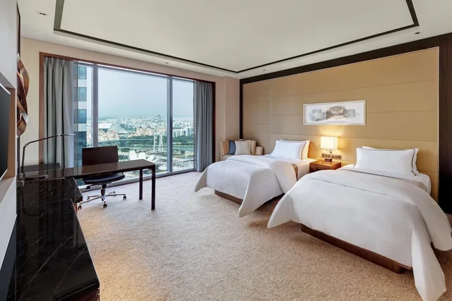 غرفة بسريرين مزدوجين، The Westin Singapore 1/7