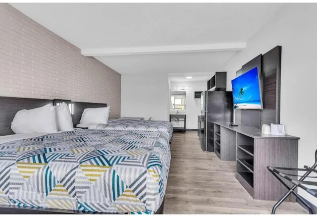 2 Queen Beds Mobil Access Tub Nsmk Kitchen، Studio 6 Extended Stay - Summerville, SC - Charleston 4/7
