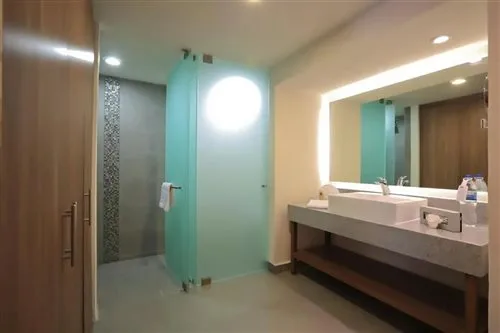 غرفة ثلاثية، Crown Paradise Club Puerto Vallarta All Inclusive 1/1
