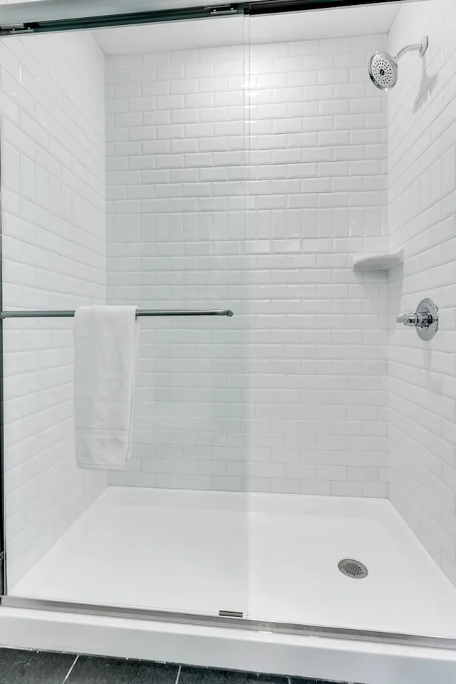 غرفة قياسية بسريرين كوين، John Yancey Oceanfront Inn 3/3