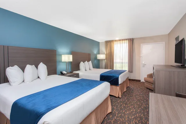 Deluxe, 2 Queen Beds, Grand Hotel Orlando At Universal Blvd 1/2