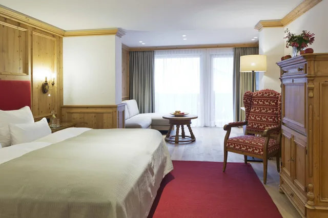 غرفة ديلوكس بسرير كينج بشرفة، Elisabeth Hotel Premium Private Retreat 1/1