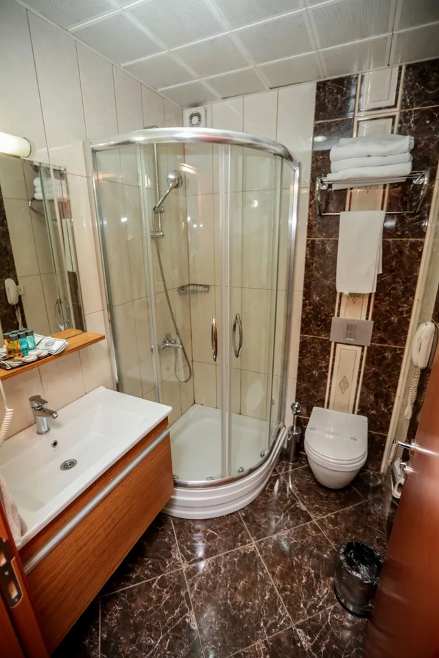 غرفة ثلاثية بثلاثة أسرّة، Grand Hotel Avcilar 9/10