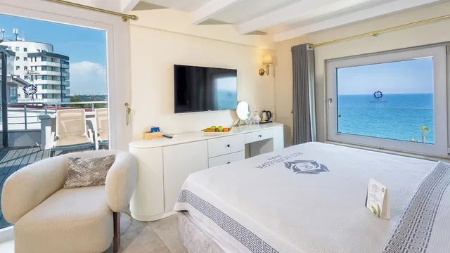 غرفة جونيور بسرير مزدوج، REO Hotel & Spa 1/8