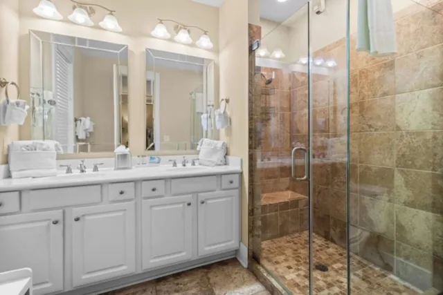 فيلا فاخرة بسرير كينج وسريرين كوين بغرفتي نوم مع أريكة، North Beach Plantation 5/5