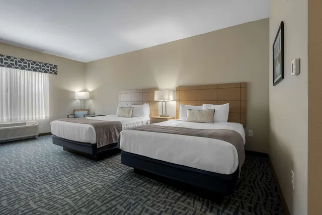 غرفة بسريرين كوين لذوي الإعاقة، Best Western Plus Rumford Falls 1/5
