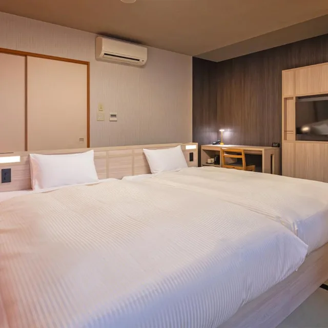 غرفة يابانية، Quintessa Hotel Fukuoka Watanabedori Comic&Books 2/7
