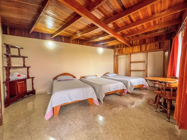 غرفة ثلاثية، Hotel El Atardecer 3/10