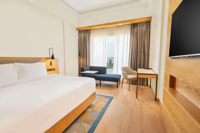 غرفة سوبيريور بسريرين منفصلين، Radisson Hotel Vrindavan 1/5