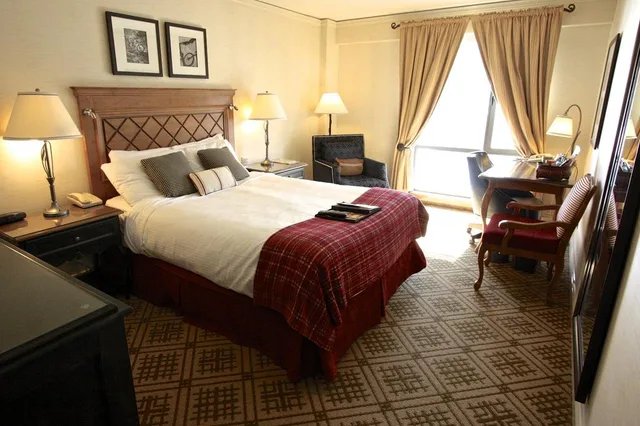 غرفة بسرير كوين، Fairmont Tremblant 2/2