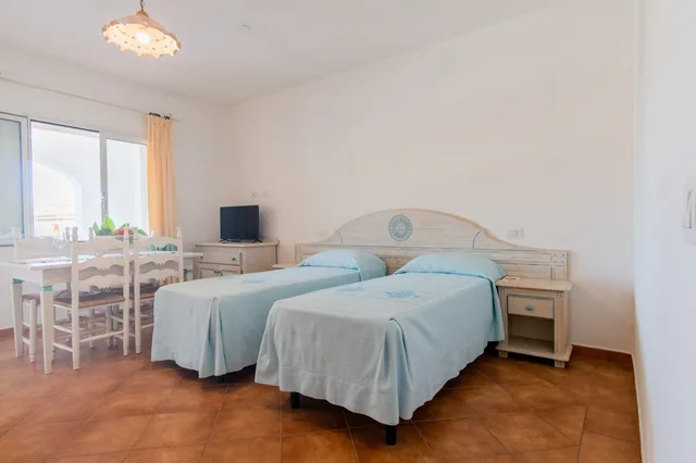 شقة أساسية بسرير كوين وسريرين منفصلين، Le Residenze del Golfo di Orosei 1/3