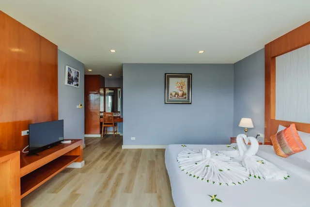 Penthouse Suite, King and Twin Beds, Private Pool، Elite Suites Patong 8/10