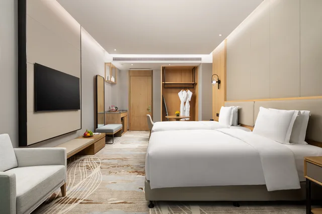 غرفة قياسية بسريرين منفصلين بإطلالة على المرفأ، Crowne Plaza Zhoushan Seaview 2/3