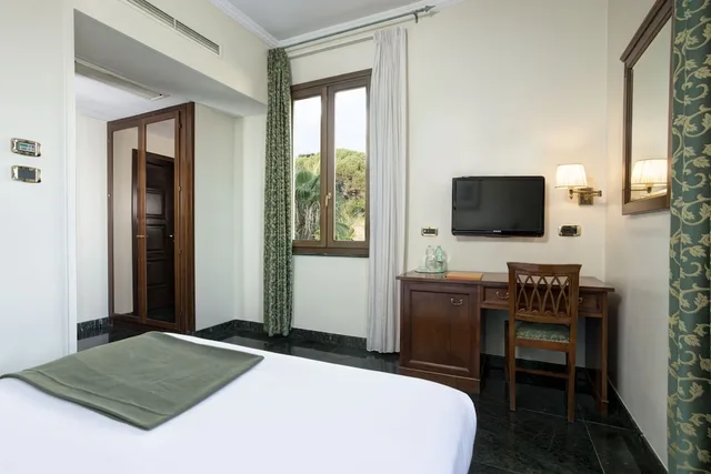 غرفة سوبيريور بسرير مزدوج، Grand Hotel Del Gianicolo 3/5