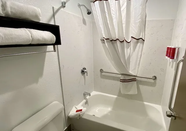 غرفة قياسية بسريرين كوين في الطابق الأرضي، SureStay Hotel by Best Western Santa Cruz 5/6