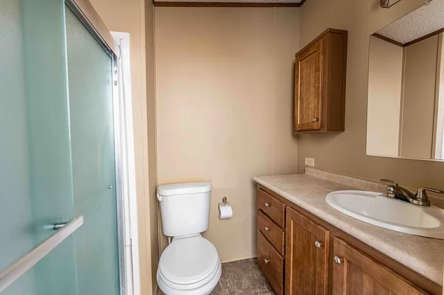 جناح استوديو بزنس بسريرين مزدوجين، Elite Cabins and RV Park 5/5