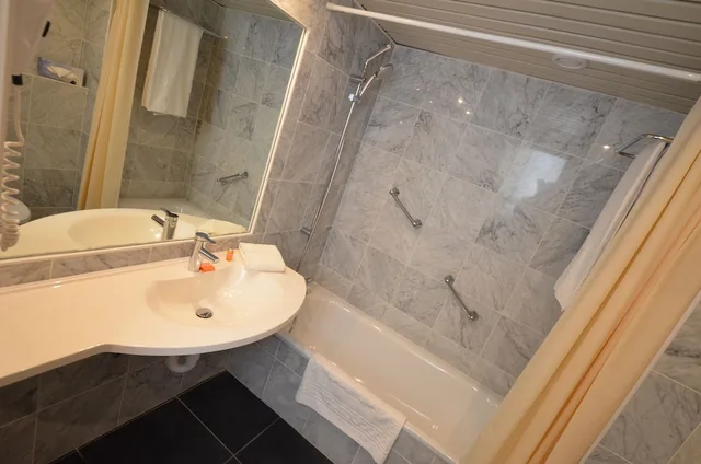 غرفة قياسية مفردة، Bedford Hotel & Congress Centre 5/6