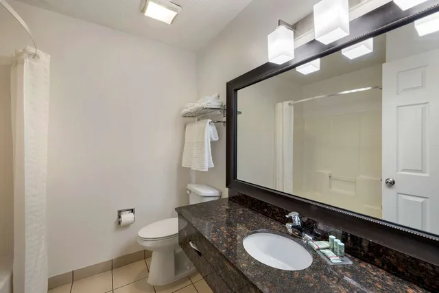 غرفة بسريرين كوين لذوي الإعاقة، Best Western Mesquite Inn 6/7