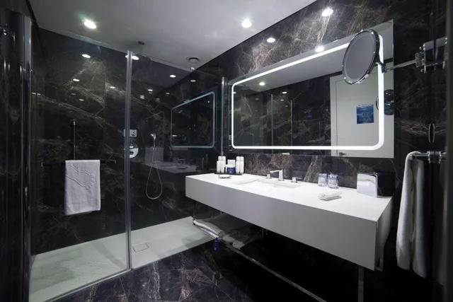 غرفة عائلية بإطلالة على الجبل، Radisson Blu Hotel, Kayseri 2/2