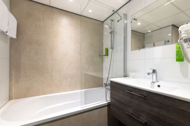 جناح جونيور بسريرين منفصلين، Golden Tulip Ampt Van Nijkerk 5/9