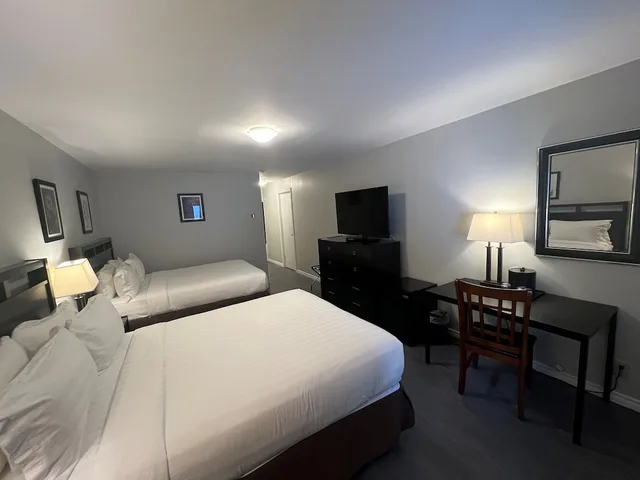 Room, 2 Queen Beds, Pet Friendly, Hill Side، Hidden Valley Resort, Ascend Hotel Collection 1/4