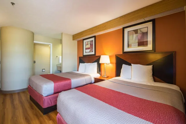 غرفة رباعية، Motel6 Indianapolis, IN - Airport 2/10