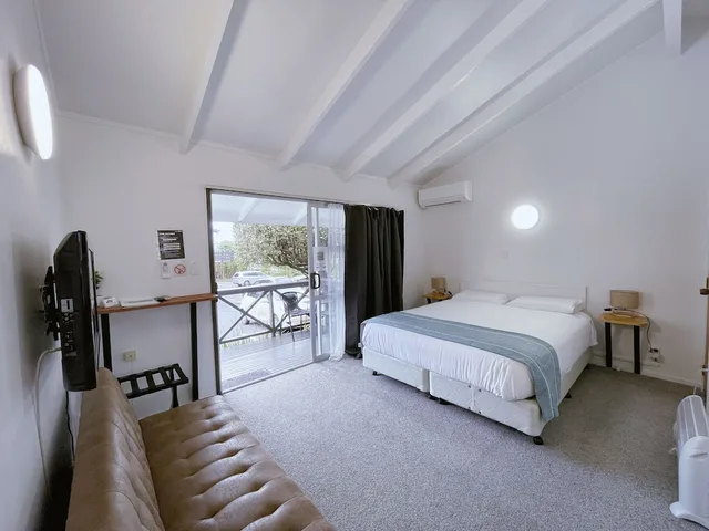 استوديو اقتصادي بسرير كوين بمطبخ، Siesta Motel 4/10