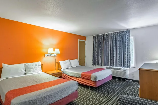 غرفة ديلوكس رباعية، Motel6 Grand Rapids, MI - Northeast 4/10