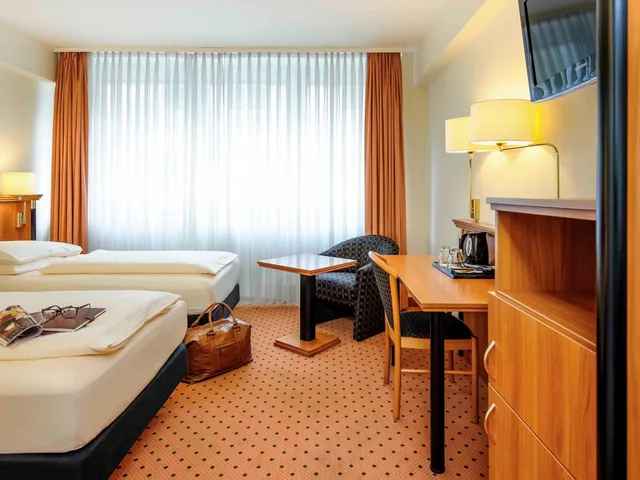 غرفة قياسية بسريرين منفصلين، Mercure Hotel Muenchen Altstadt 5/10