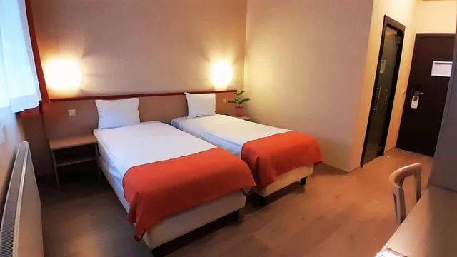 غرفة قياسية بسرير فردي، Hotel Taormina Brussels Airport 2/9