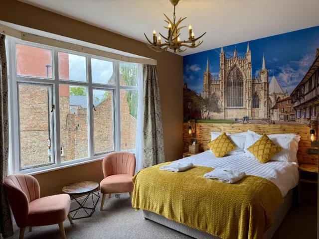 غرفة سوبيريور بسرير كينج، The Crescent Guest House 2/2