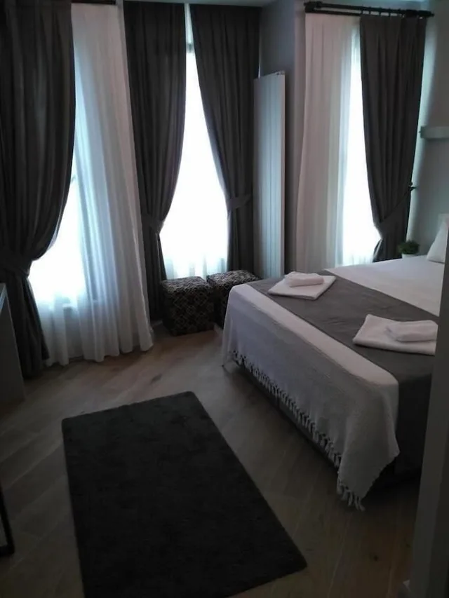 غرفة قياسية بسرير كوين بإطلالة على الحديقة، Konak Bella 3 2/2