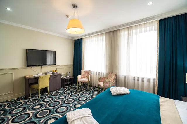 جناح فاخر بسرير مزدوج للمدخنين، Mildom Hotel 4/5