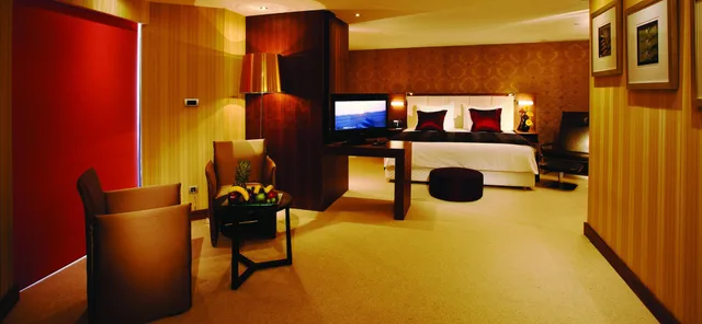 جناح بسرير كينج، Crowne Plaza Istanbul Harbiye Hotel 2/2