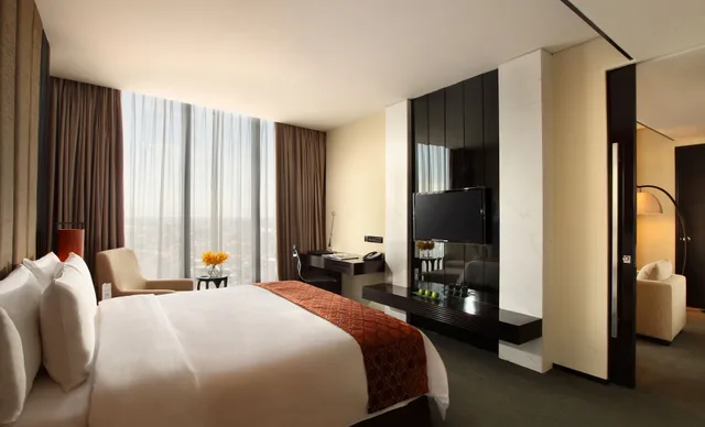 Executive Suite King, Po Hotel Semarang 1/6