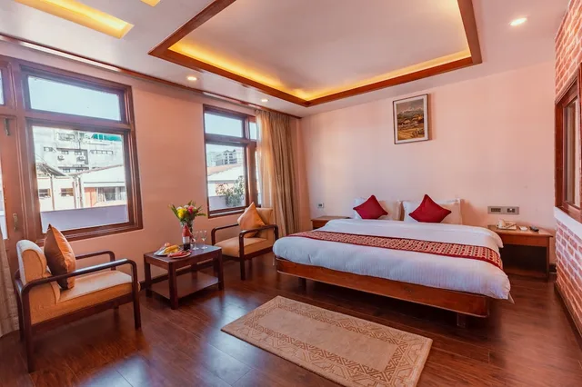 Super, Deluxe, Double Bed، Hotel Manang 2/6