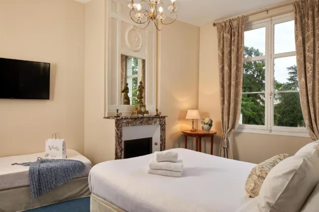 غرفة ثلاثية، Hotel France Et De Guise 1/1