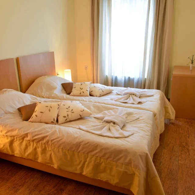 2 Bedrooms, Apartment, Bojur & Bojurland Apartment Complex 4/7