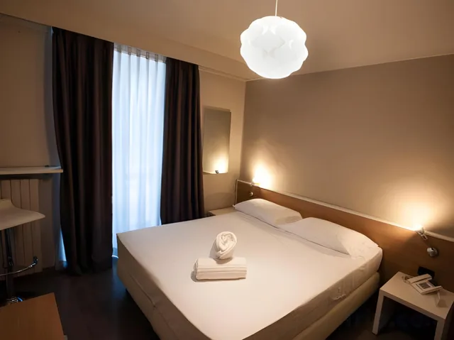 غرفة قياسية بسرير مزدوج، Adalesia Hotel Coffee 2/2