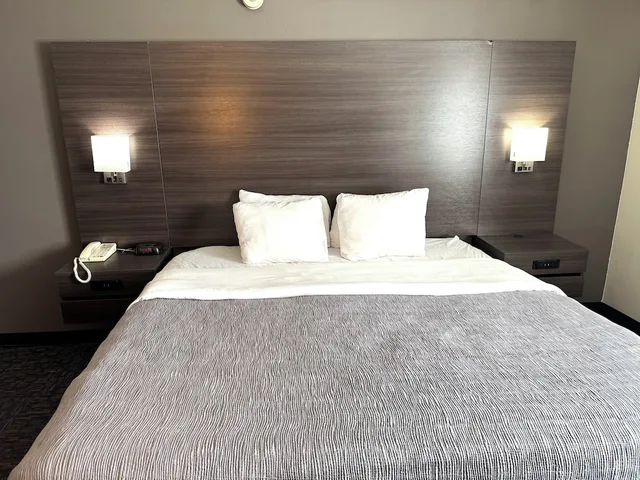 جناح بسرير كينج بحوض جاكوزي، Quality Inn Spearfish I-90 6/10