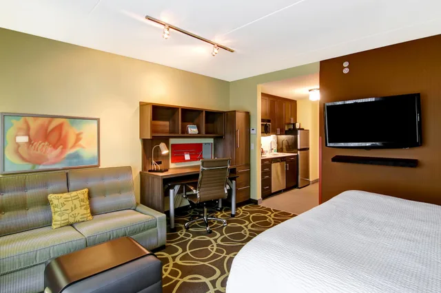 استوديو بسرير كينج مع أريكة، Towneplace Suites Kincardine 3/4