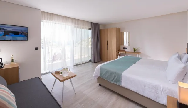 Superior, Double Bed, Inland View، Athina Palace Resort & Spa 6/10