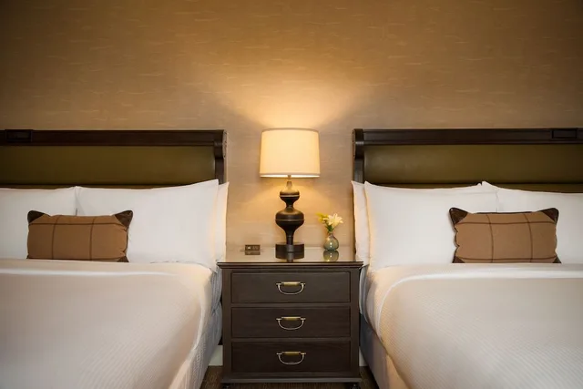 Fairmont Gold, 2 Queen Beds، Fairmont Banff Springs Gold Experience 2/4