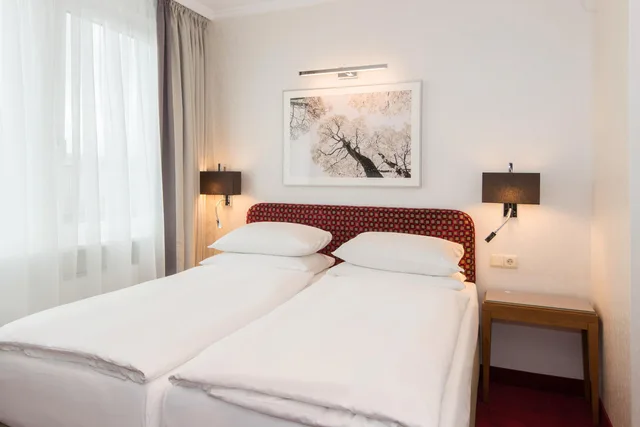 غرفة بسرير كوين، Best Western Plus Hotel St. Raphael 3/9