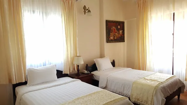 Superior, City View, Le Petit Paris Hotel Dalat 2/3